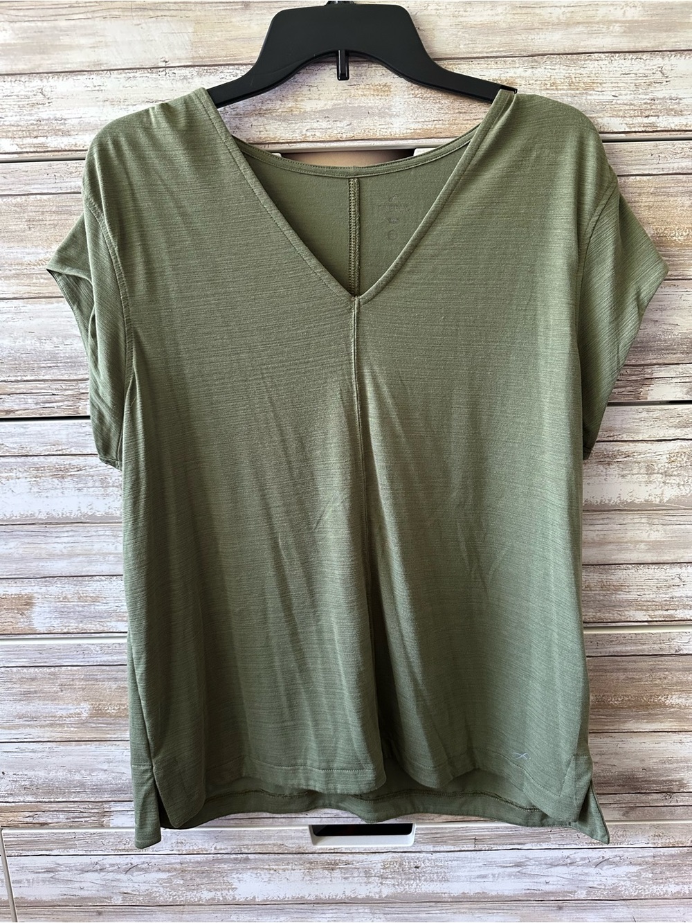 💚 Freely XL Sage Green V-Neck Dolman Sleeve Relaxed Athletic Top